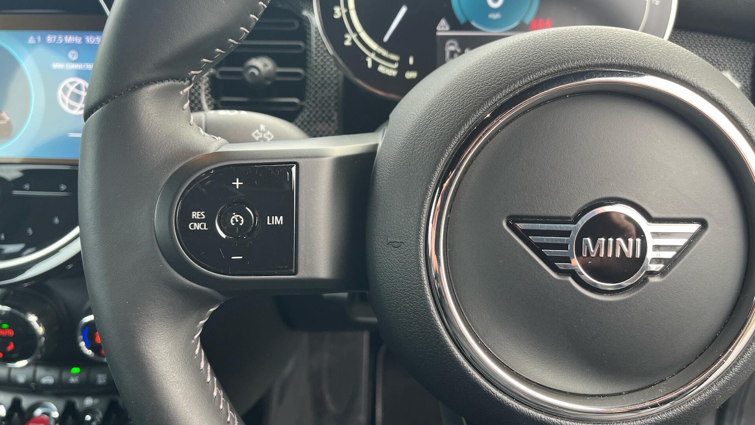 Used MINI Hatch 2023 for sale - 77396562: Photo 17