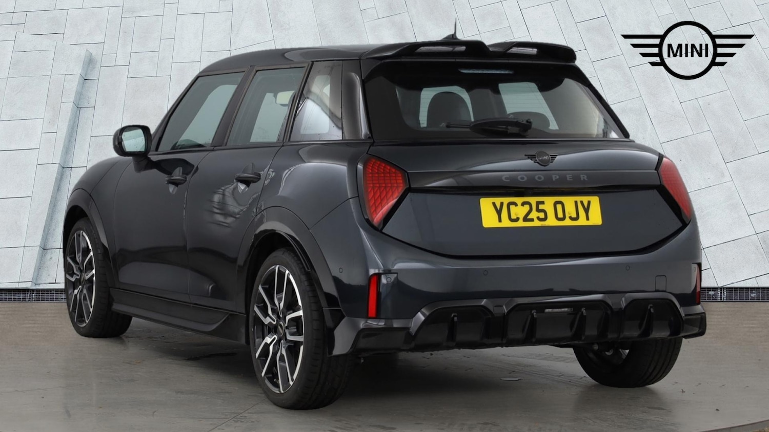 Used MINI Cooper 2025 for sale - 76760036: Photo 2