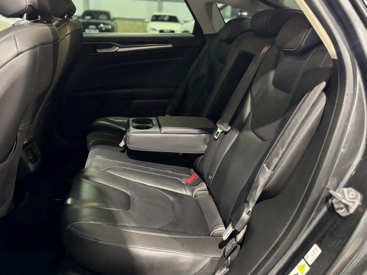 Used Ford Mondeo 2015 for sale - 77131565: Photo 46