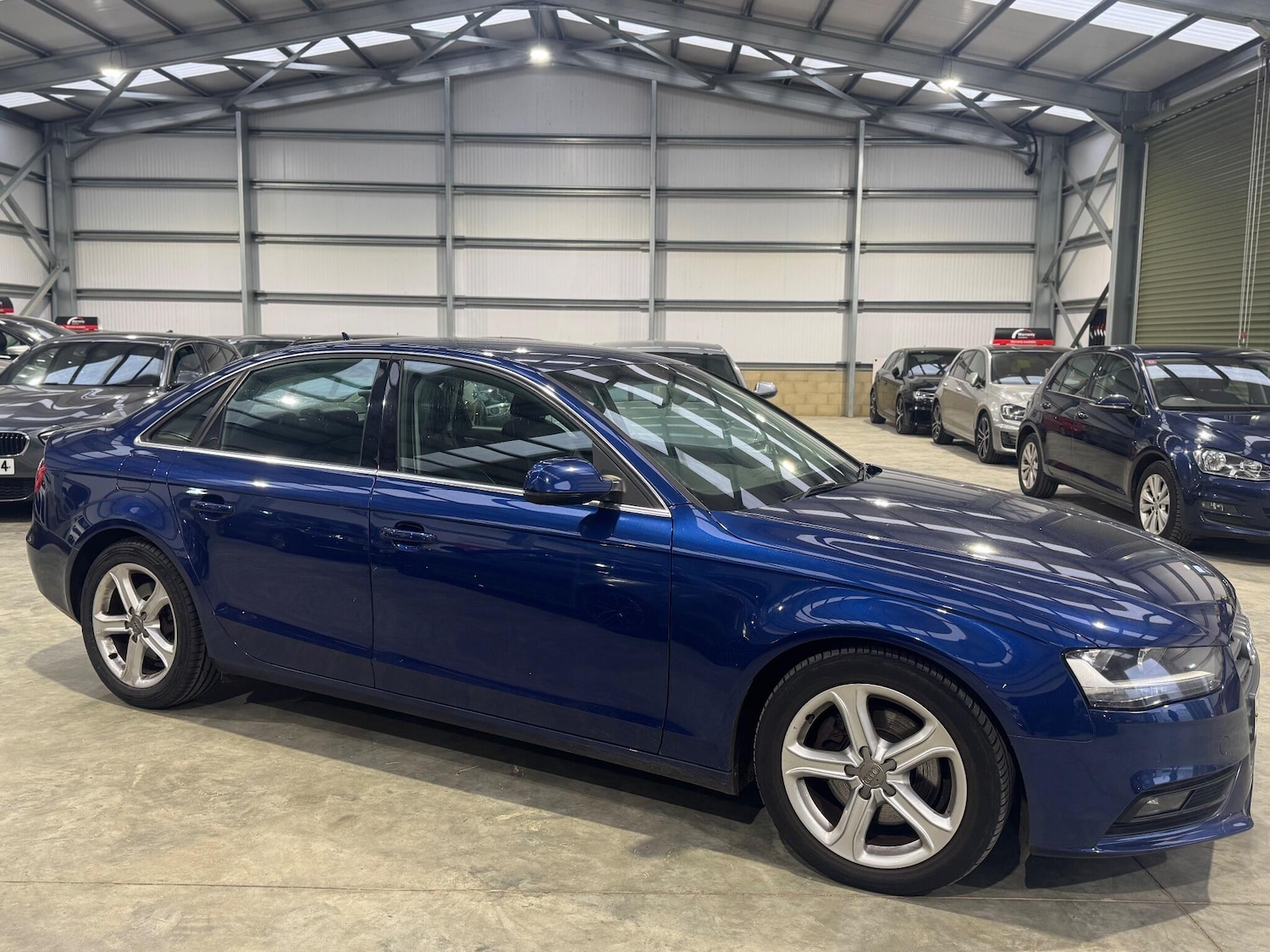 Used Audi A4 2013 for sale - 76260300: Photo 6