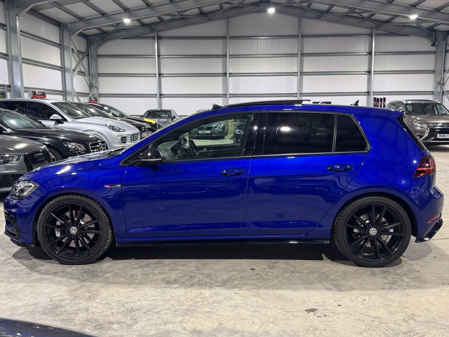 Used Volkswagen Golf 2019 for sale - 76625808: Photo 35