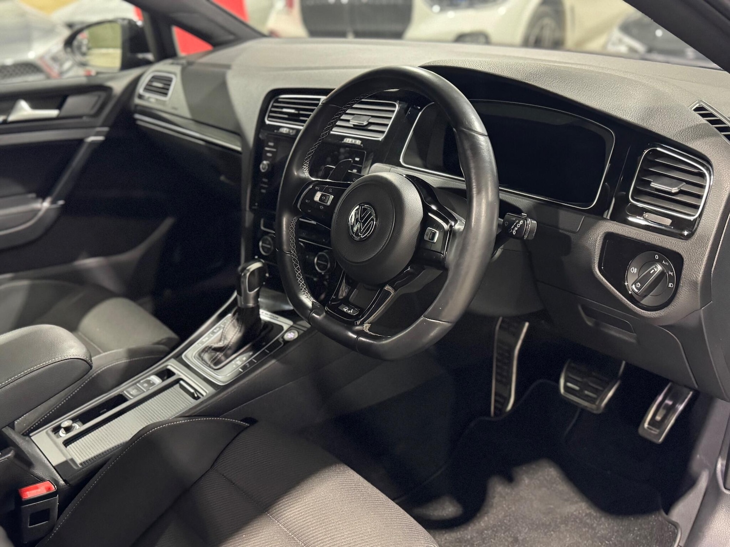 Used Volkswagen Golf 2019 for sale - 76625808: Photo 43