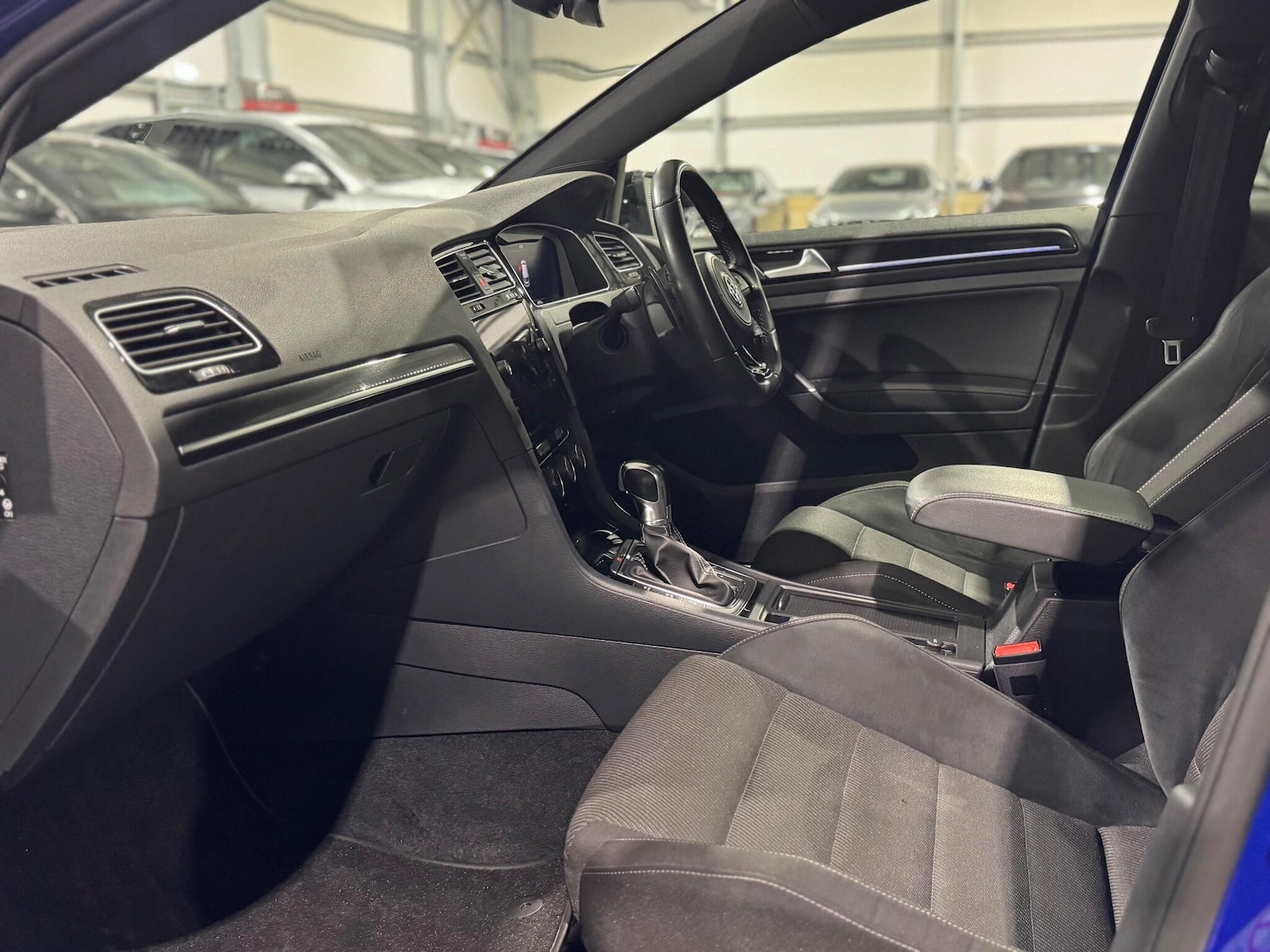 Used Volkswagen Golf 2019 for sale - 76625808: Photo 63