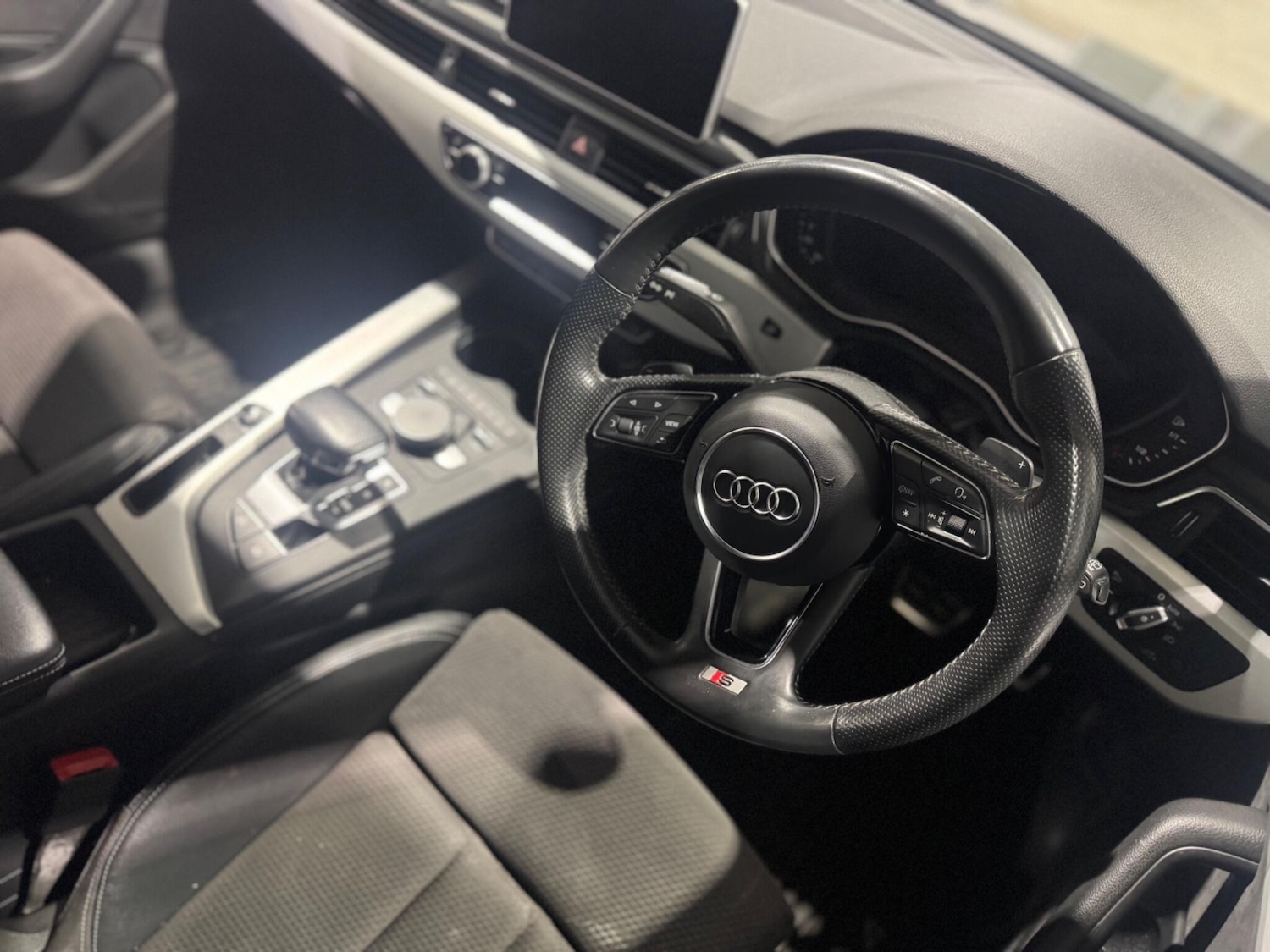 Used Audi A4 2018 for sale - 76625807: Photo 8