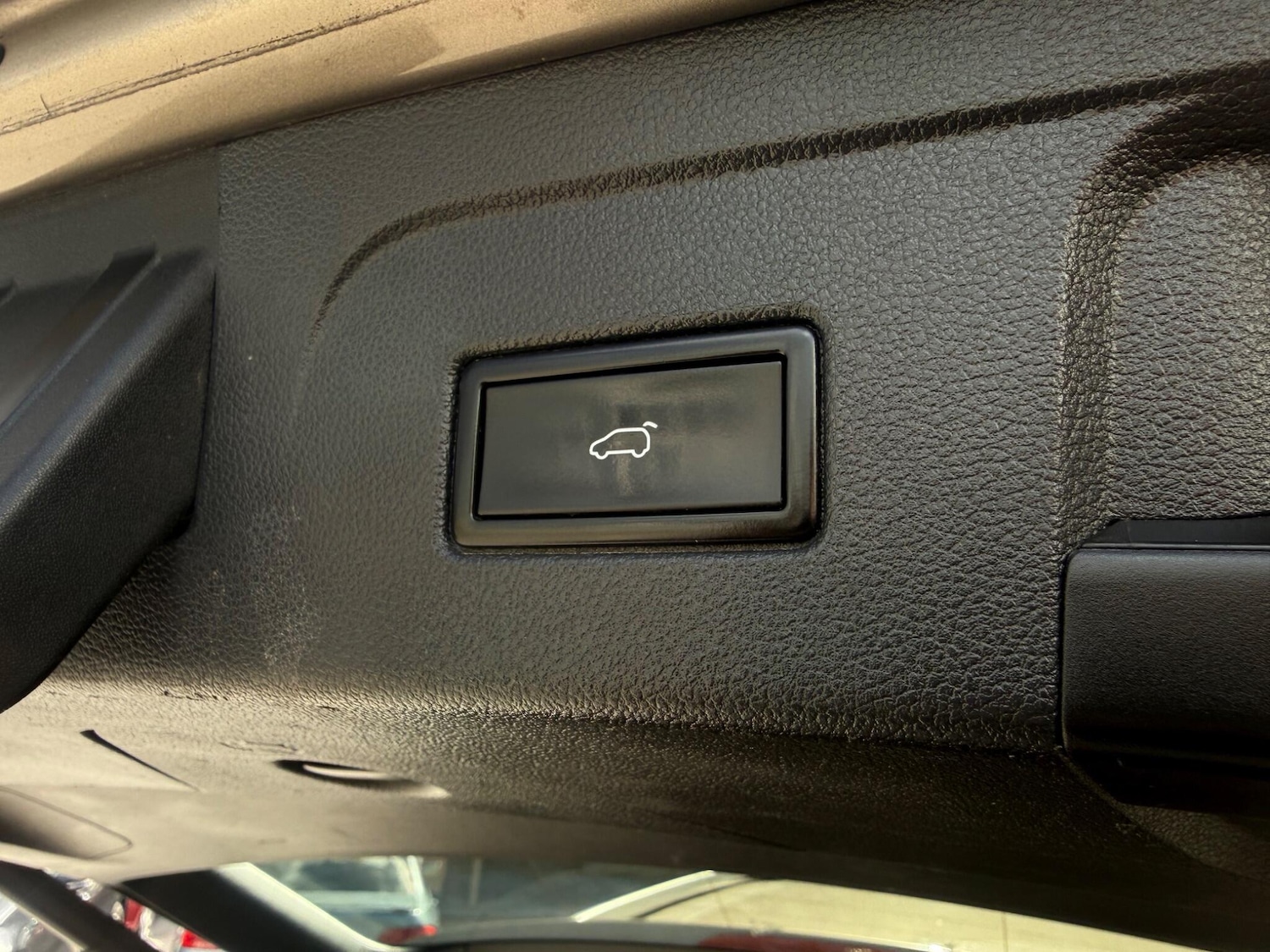 Used Volvo S90 2017 for sale - 78086960: Photo 33