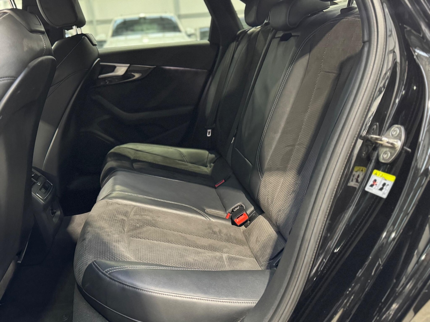 Used Audi A4 2018 for sale - 77216130: Photo 23