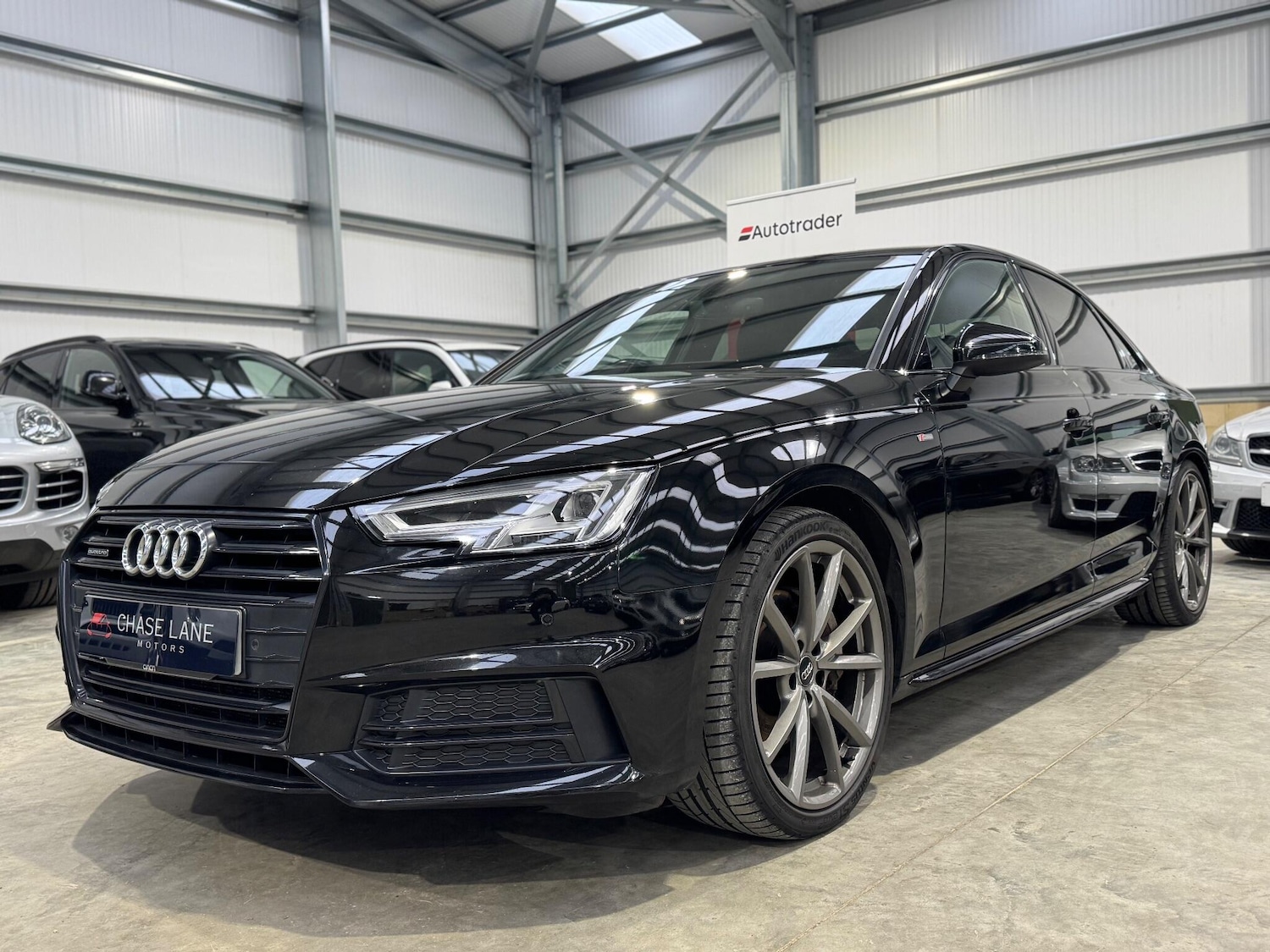 Used Audi A4 2018 for sale - 77216130: Photo 3