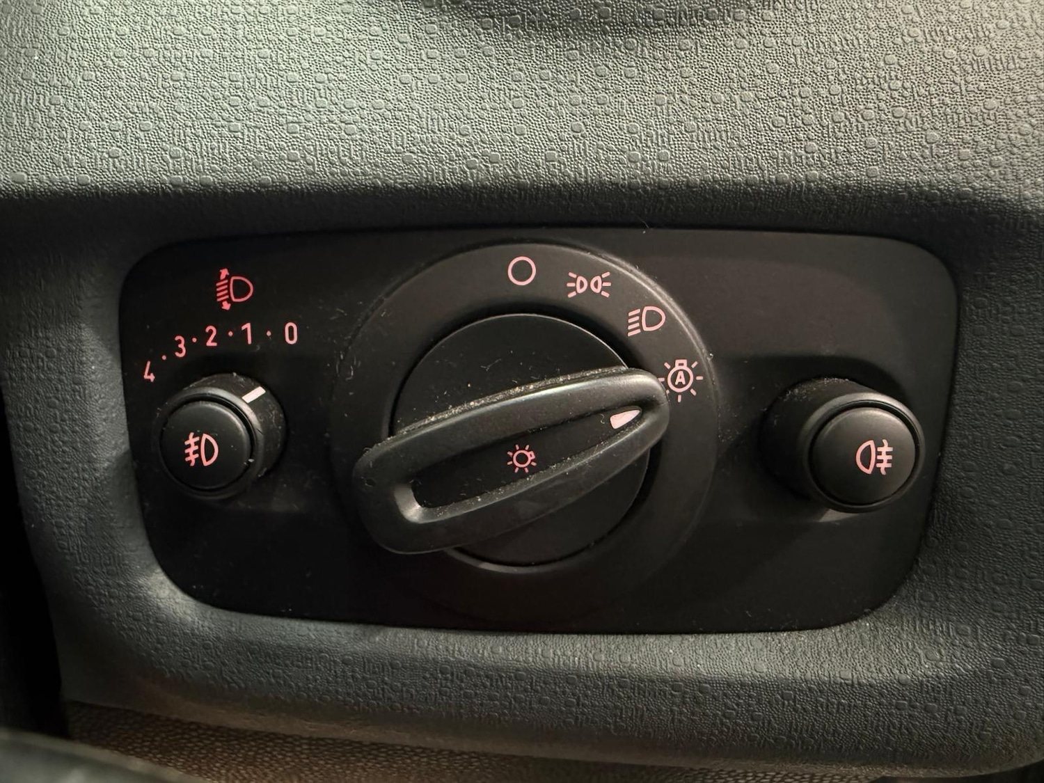 Used Ford Fiesta for sale - 78136168: Photo 32