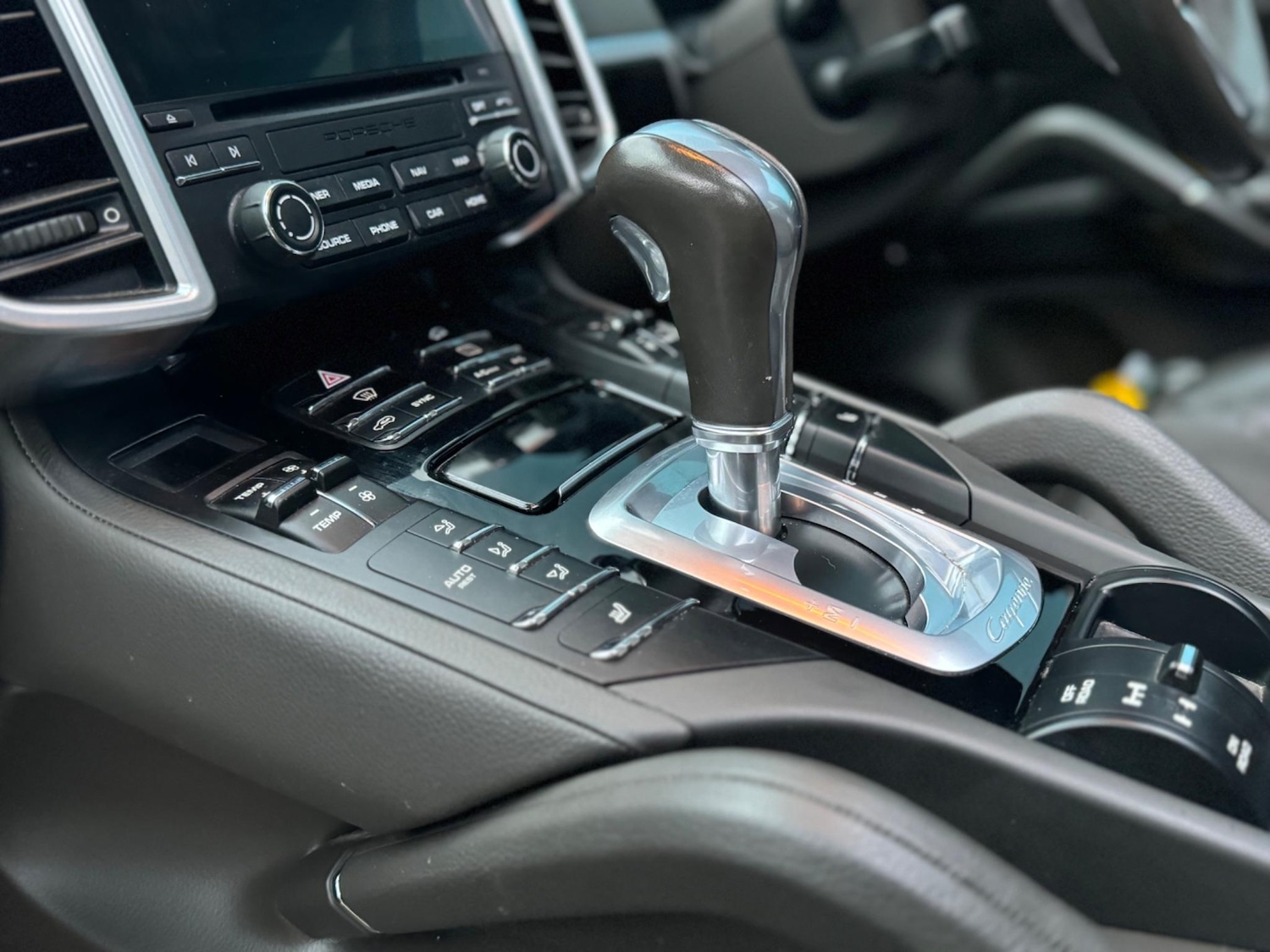 Used Porsche Cayenne 2018 for sale - 76992734: Photo 38