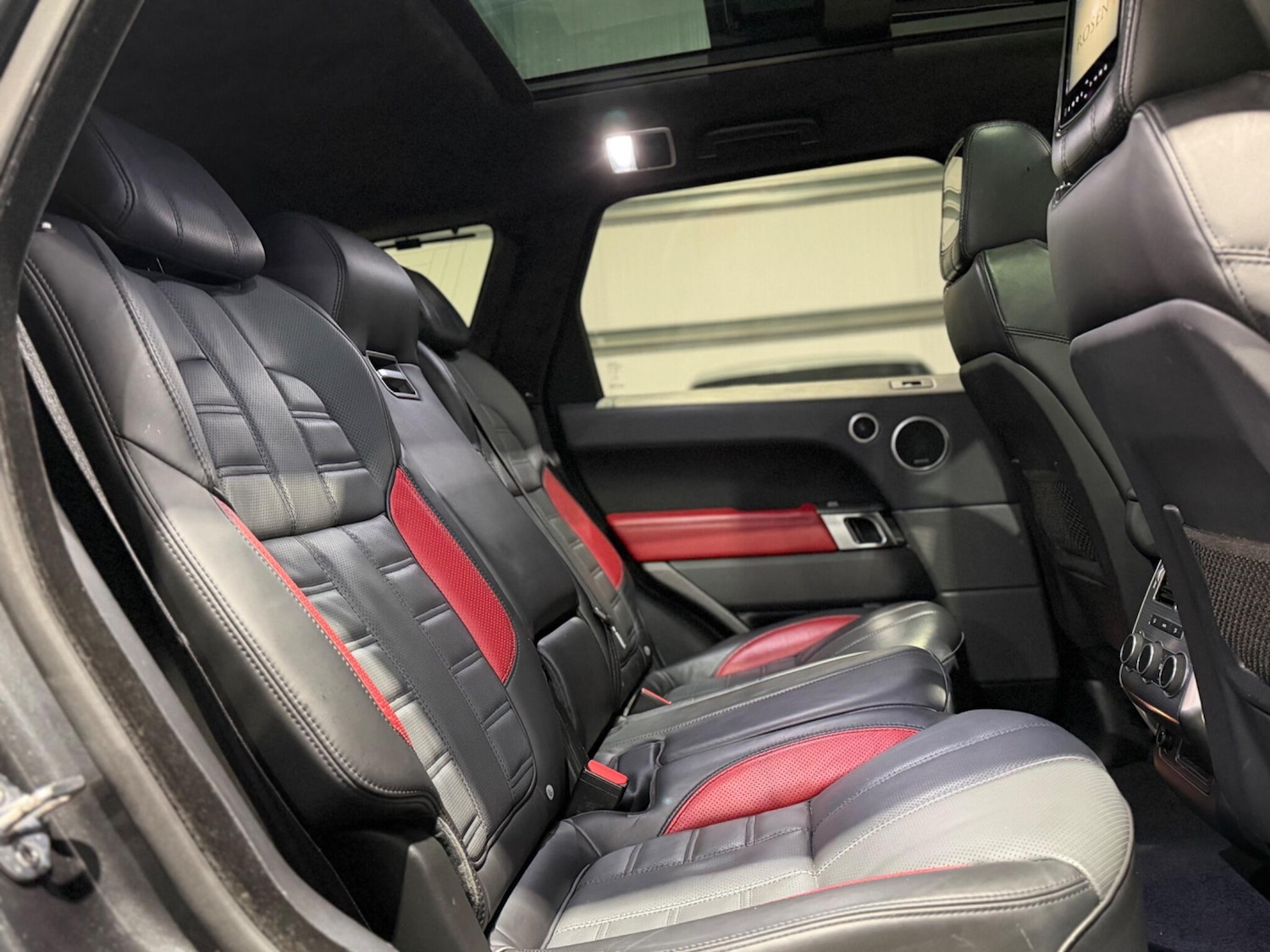 Used Land Rover Range Rover Sport 2017 for sale - 77345386: Photo 15