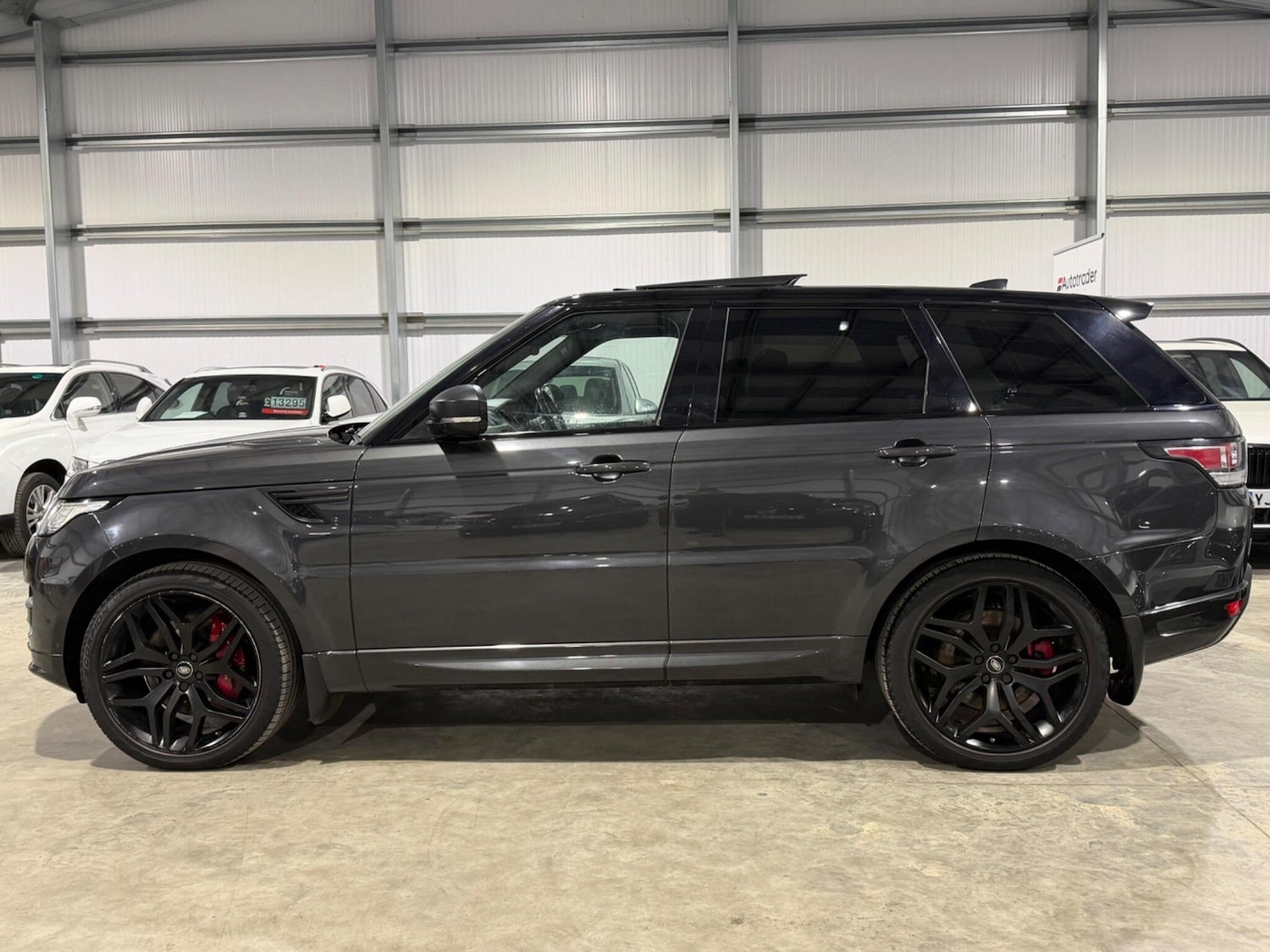 Used Land Rover Range Rover Sport 2017 for sale - 77345386: Photo 9