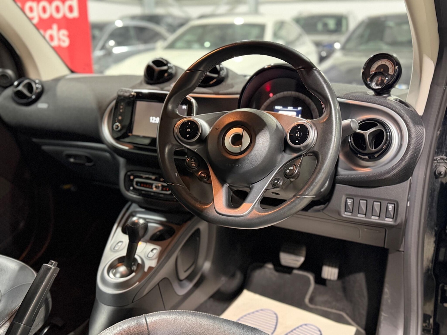 Used smart fortwo 2016 for sale - 77898212: Photo 25