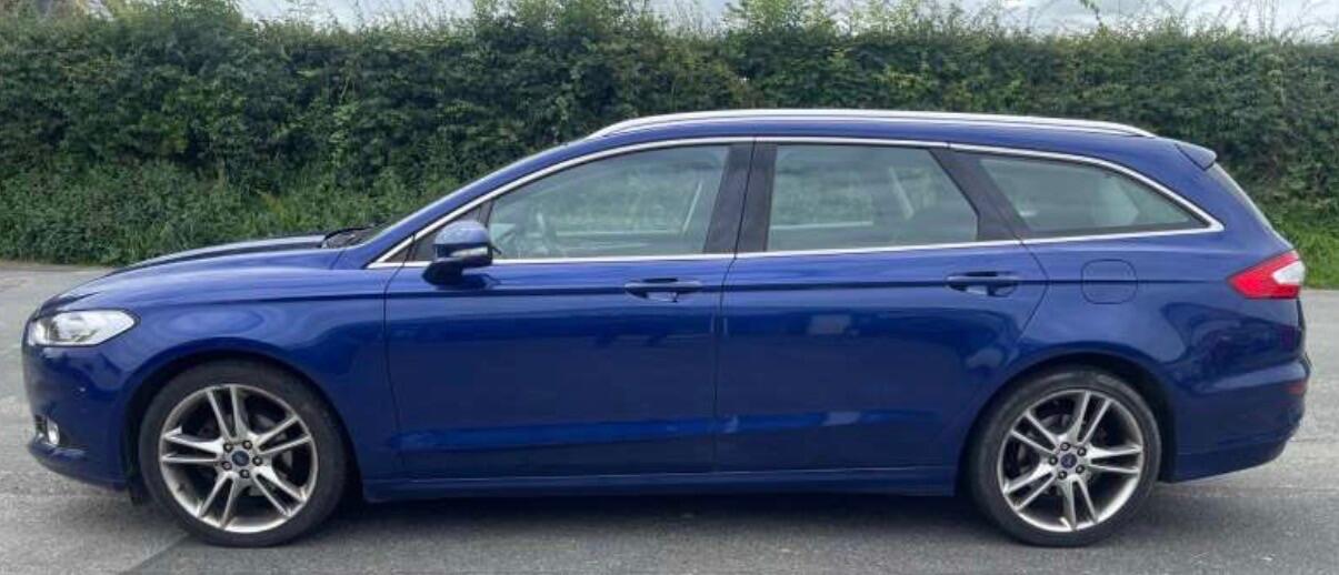 Used Ford Mondeo 2015 for sale - 76689031: Photo 4