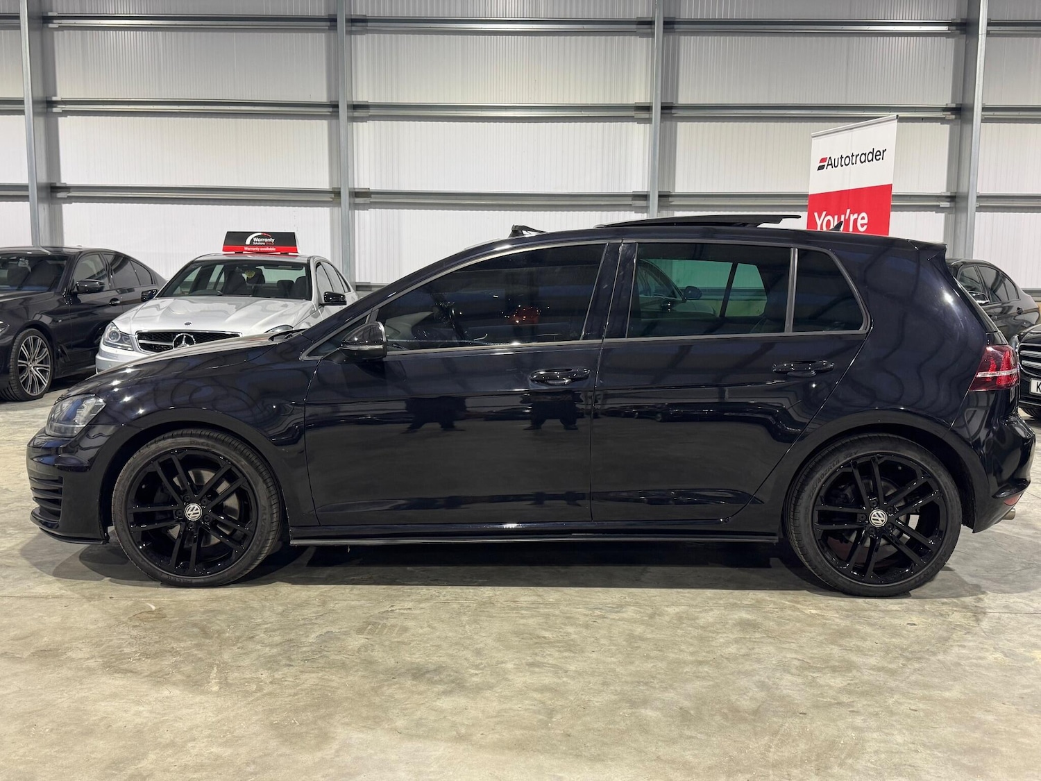 Used Volkswagen Golf 2017 for sale - 75431259: Photo 35