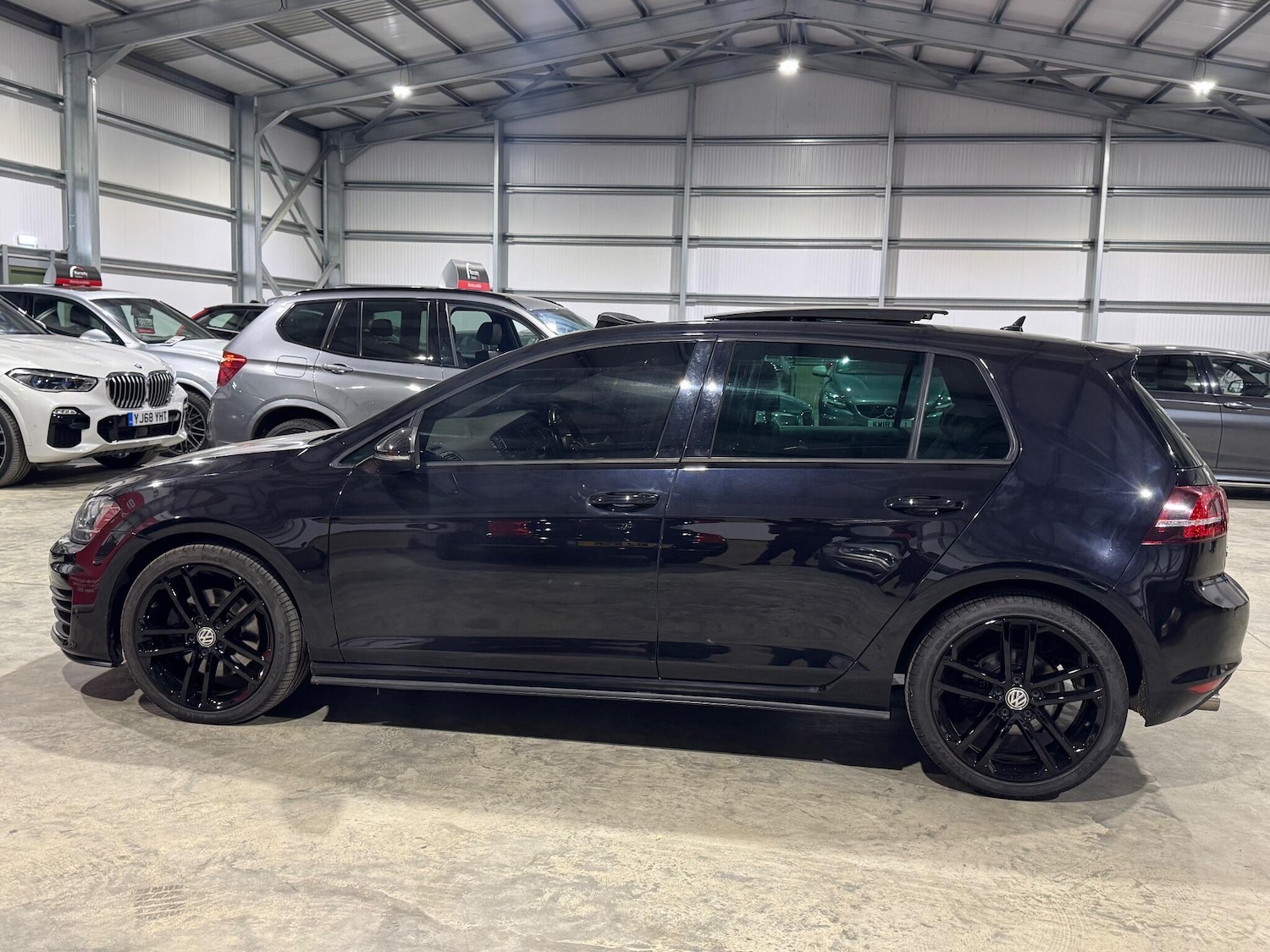 Used Volkswagen Golf 2017 for sale - 75431259: Photo 38