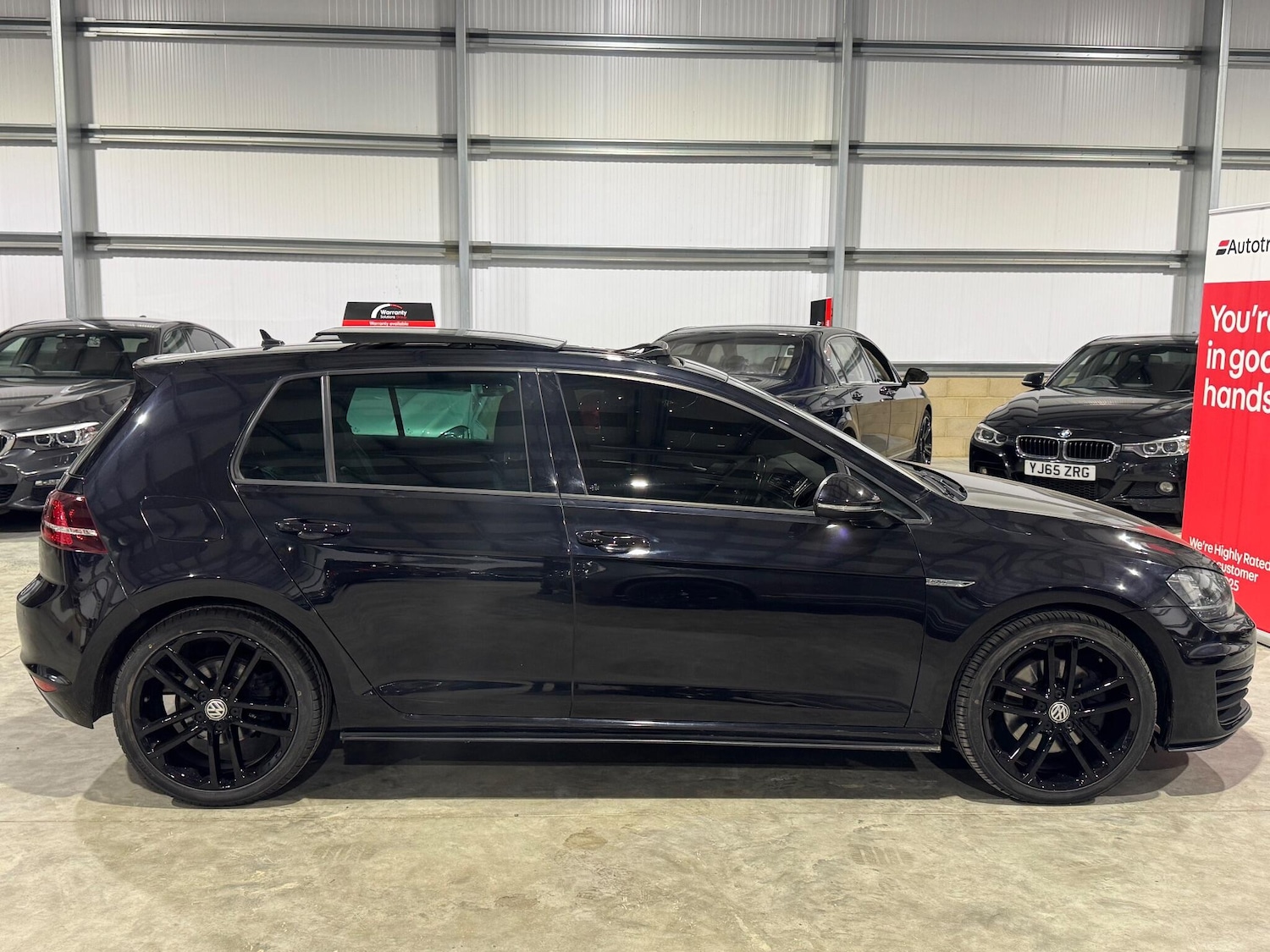 Used Volkswagen Golf 2017 for sale - 75431259: Photo 41