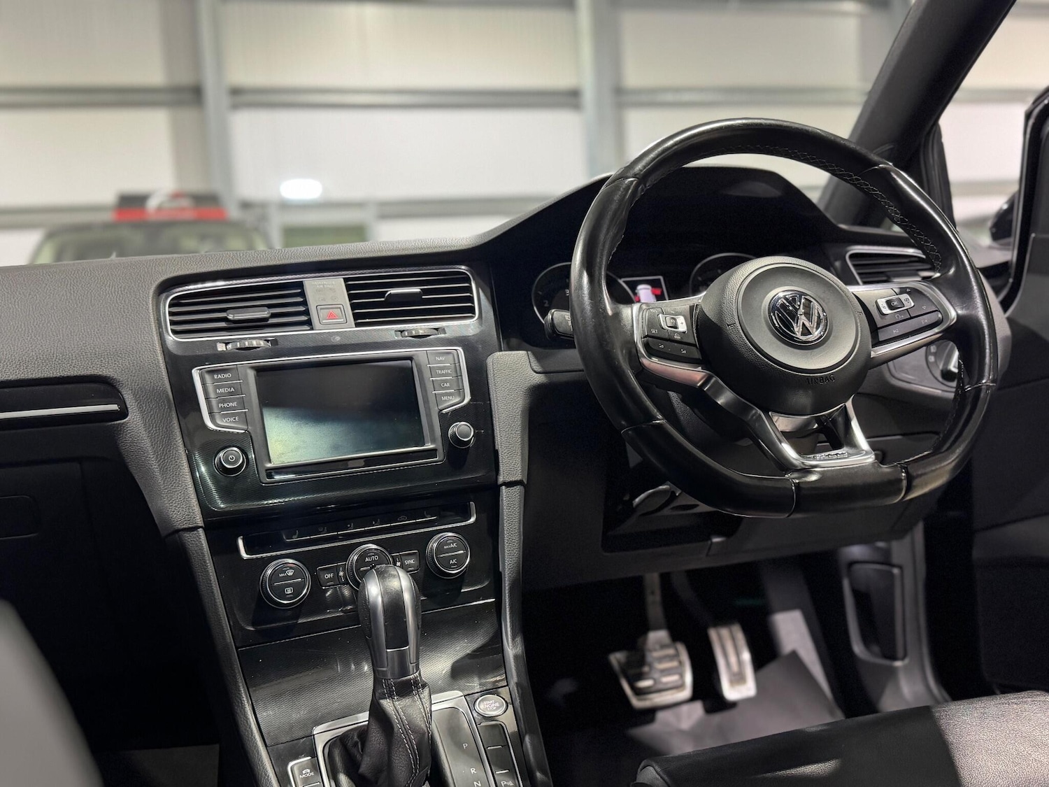 Used Volkswagen Golf 2017 for sale - 75431259: Photo 56