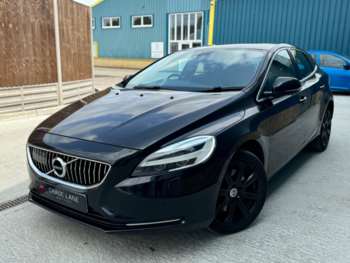 Used Volvo V40 2017 for sale - 74851385: Photo