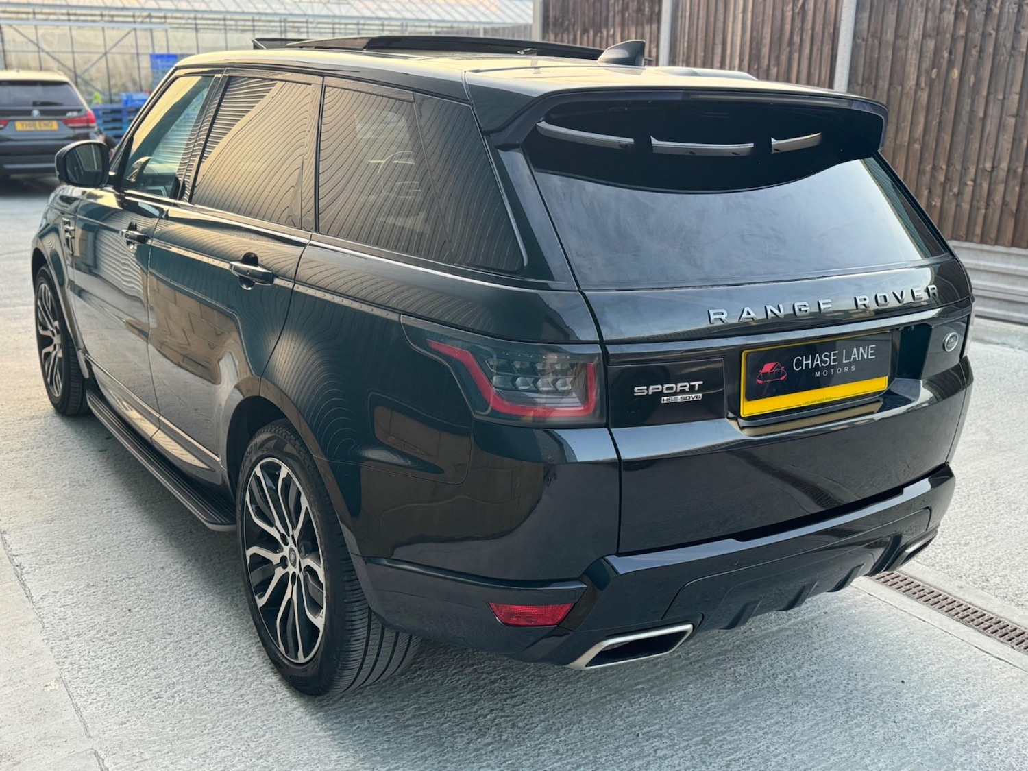 Used Land Rover Range Rover Sport 2018 for sale - 76689418: Photo 32