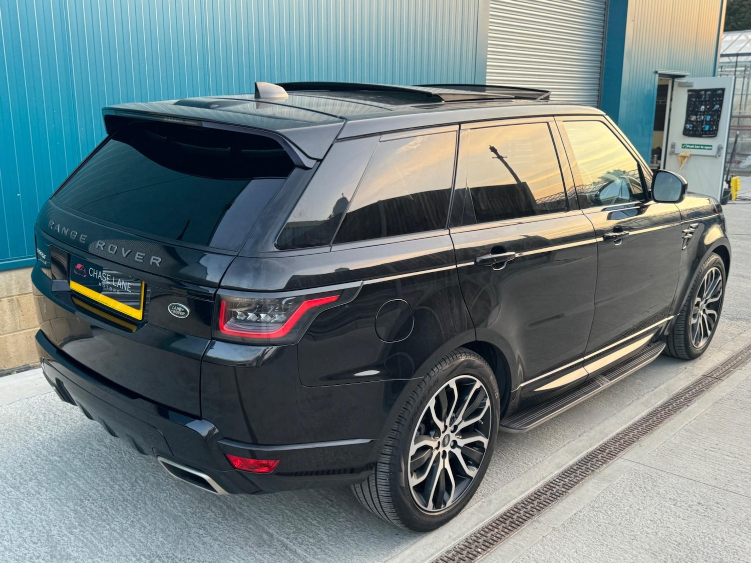 Used Land Rover Range Rover Sport 2018 for sale - 76689418: Photo 41