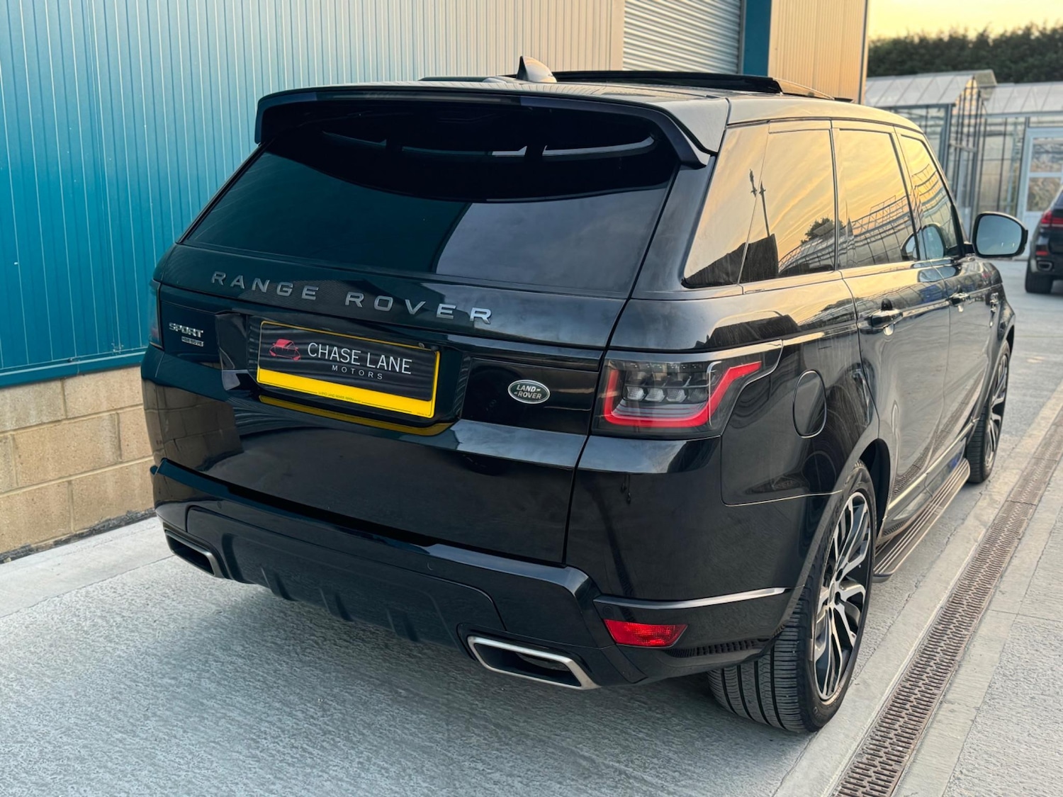 Used Land Rover Range Rover Sport 2018 for sale - 76689418: Photo 44