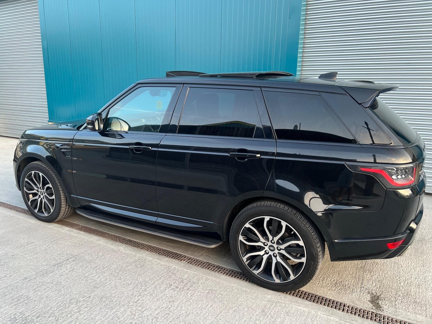 Used Land Rover Range Rover Sport 2018 for sale - 76689418: Photo 48