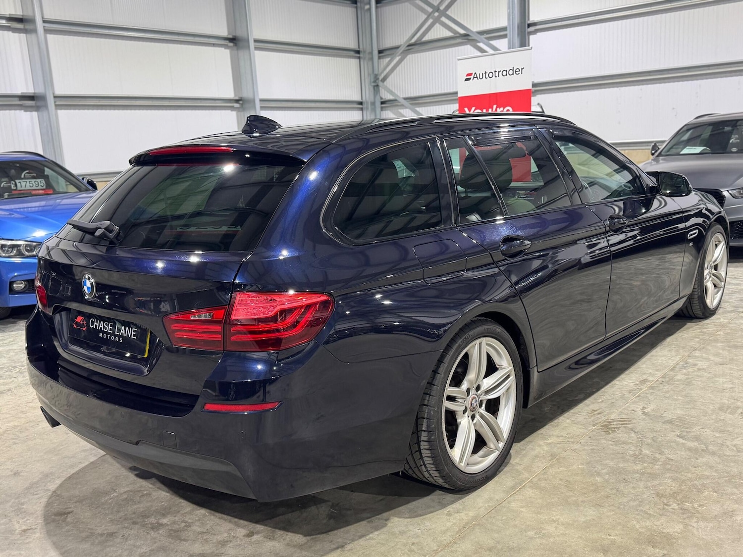 Used BMW 5 Series 2014 for sale - 77015642: Photo 32