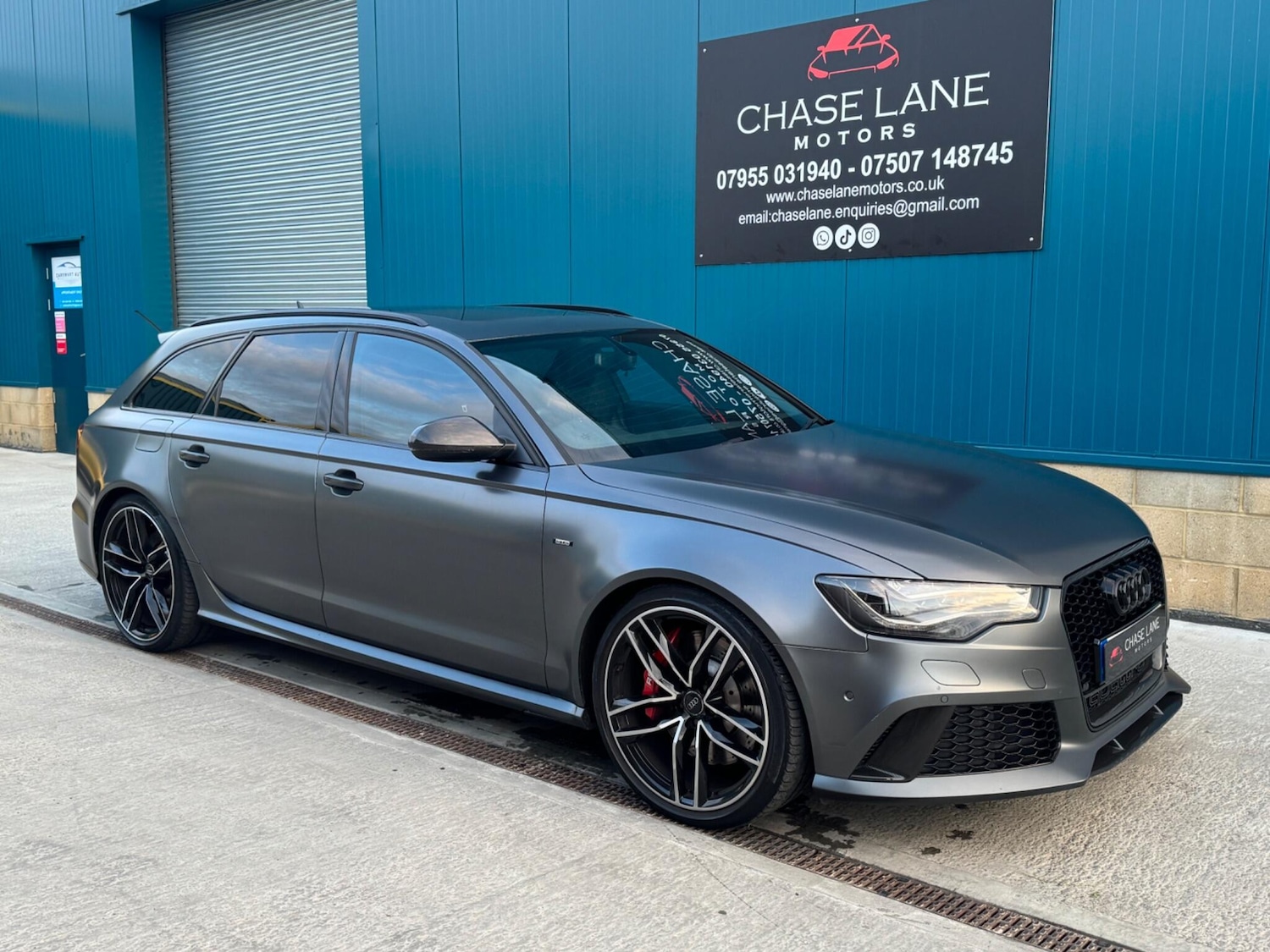 Used Audi RS6 2014 for sale - 76632789: Photo 17