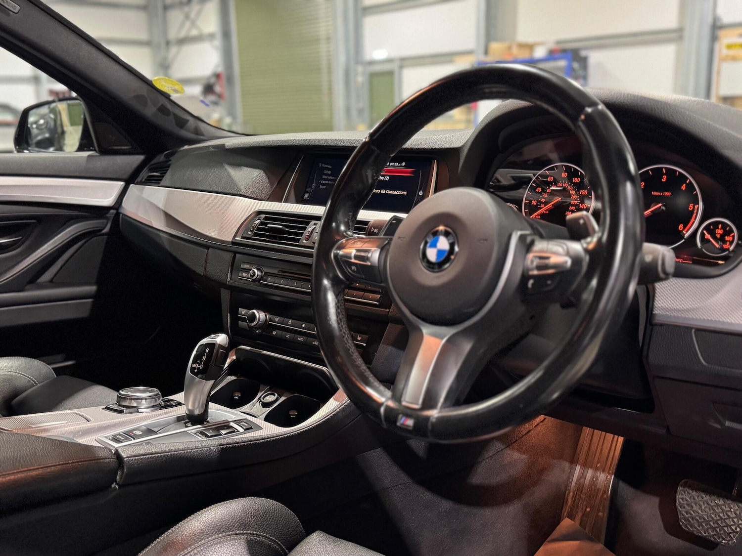 Used BMW 5 Series 2015 for sale - 76634278: Photo 40