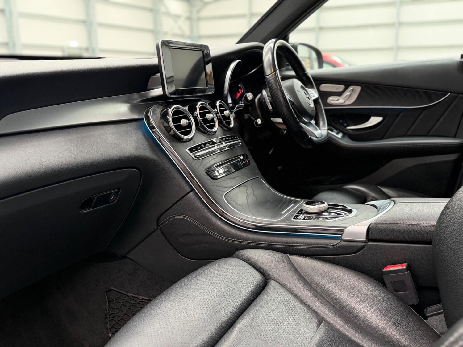 Used Mercedes-Benz GLC 2018 for sale - 78058688: Photo 35