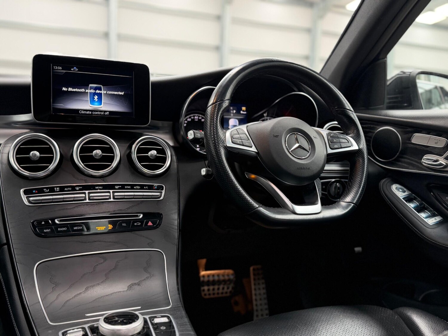 Used Mercedes-Benz GLC 2018 for sale - 78058688: Photo 36