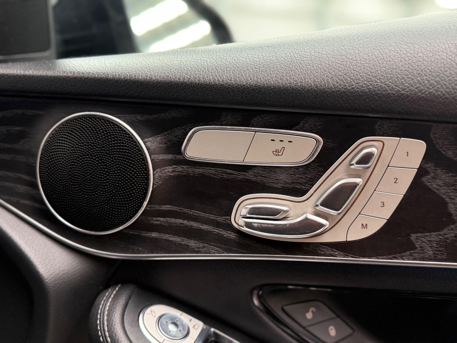 Used Mercedes-Benz GLC 2018 for sale - 78058688: Photo 42