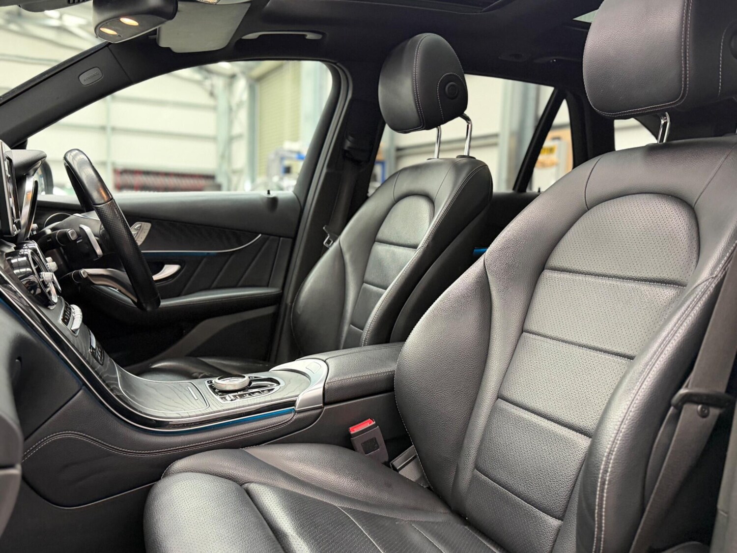 Used Mercedes-Benz GLC 2018 for sale - 78058688: Photo 45