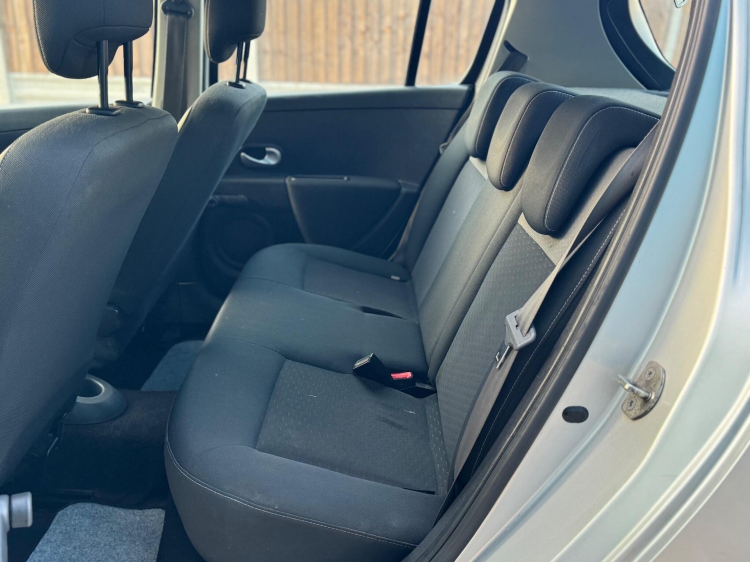 Used Renault Clio 2010 for sale - 76632847: Photo 18