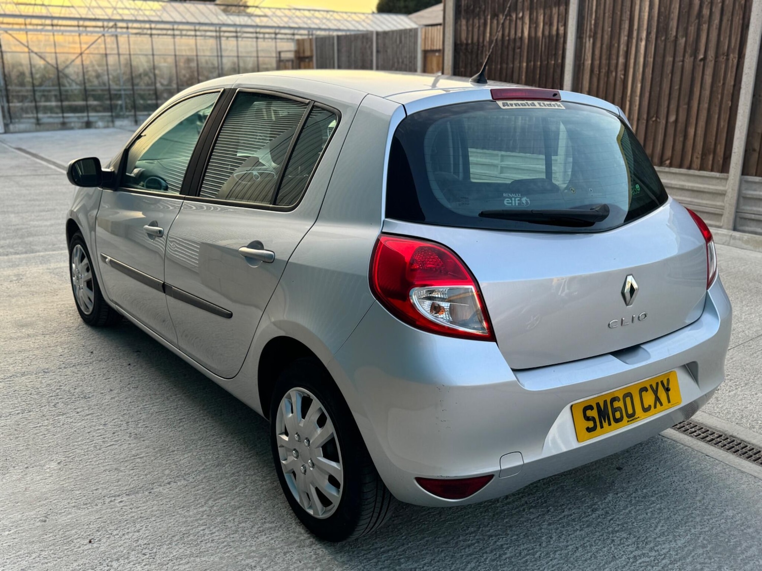 Used Renault Clio 2010 for sale - 76632847: Photo 4