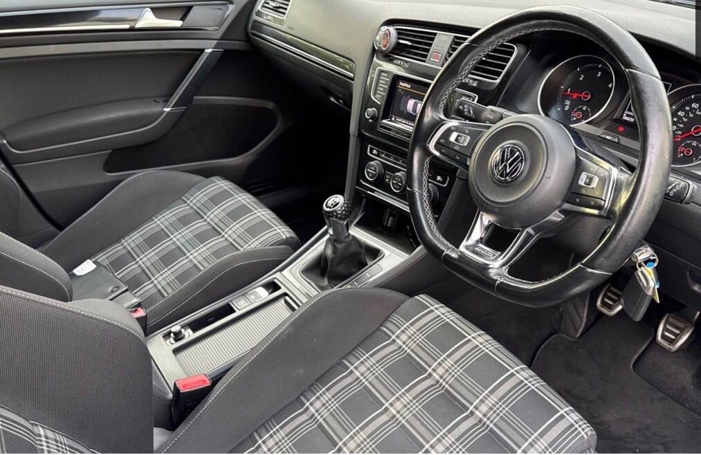 Used Volkswagen Golf 2014 for sale - 76634063: Photo 6