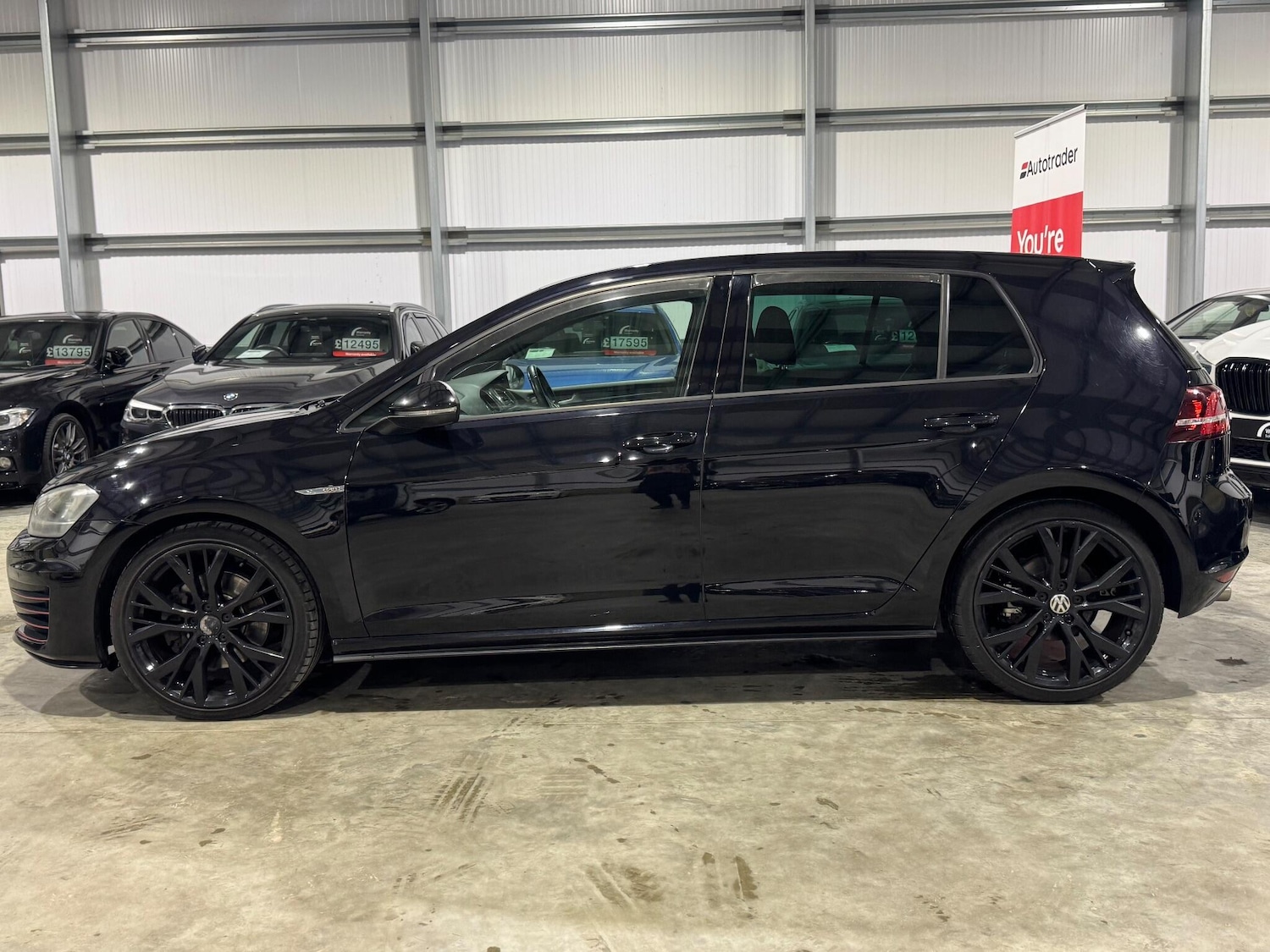 Used Volkswagen Golf 2014 for sale - 77017090: Photo 24