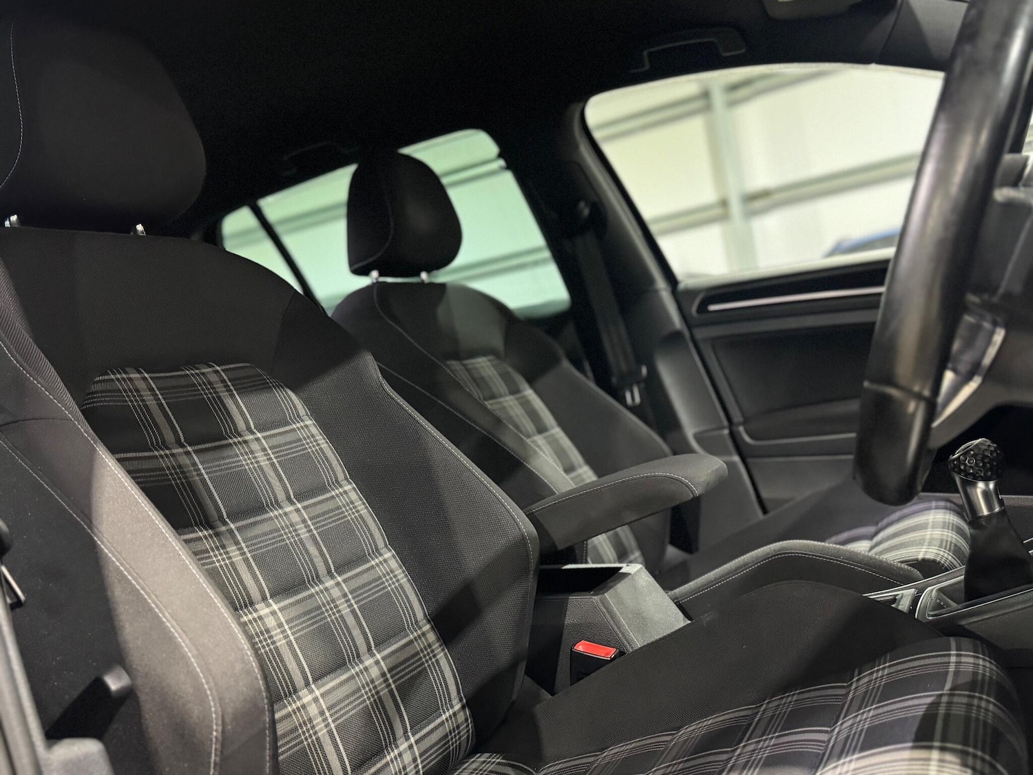 Used Volkswagen Golf 2014 for sale - 77017090: Photo 43