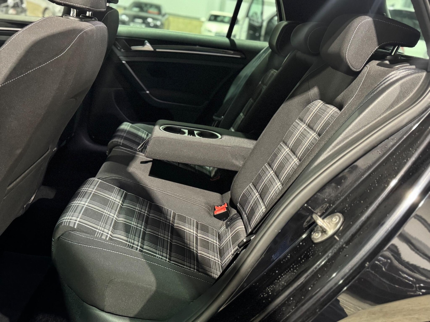 Used Volkswagen Golf 2014 for sale - 77017090: Photo 45