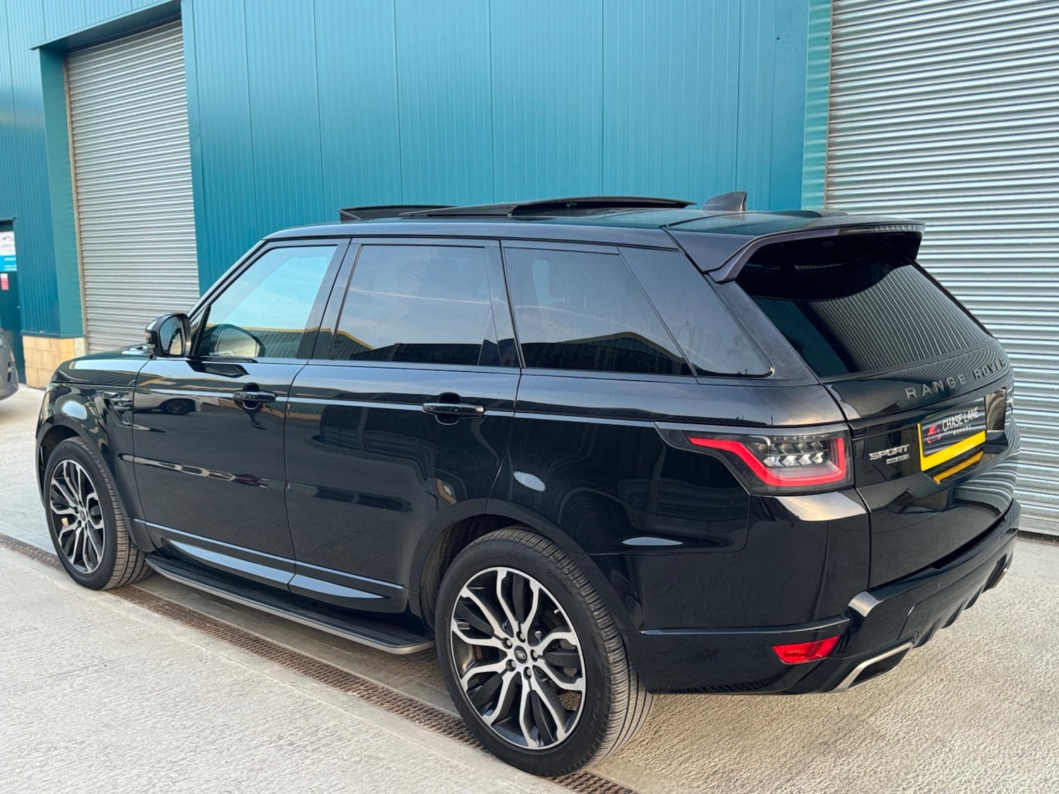 Used Land Rover Range Rover Sport 2018 for sale - 76408832: Photo 31