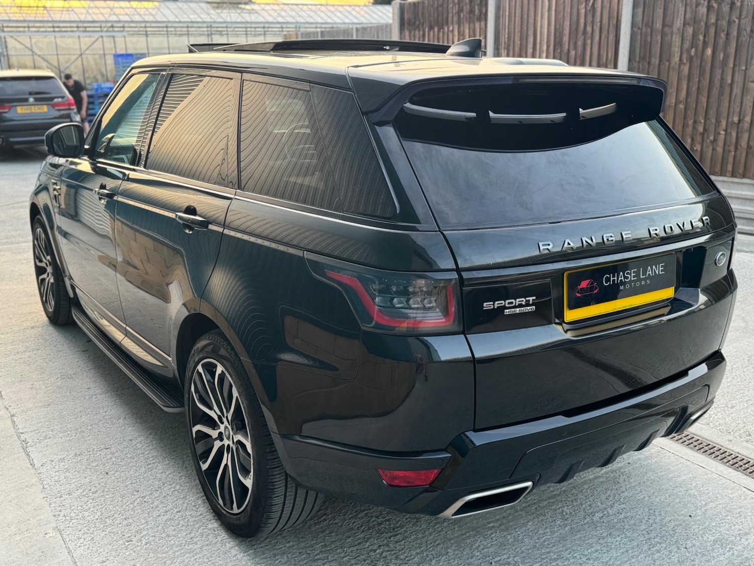 Used Land Rover Range Rover Sport 2018 for sale - 76408832: Photo 34