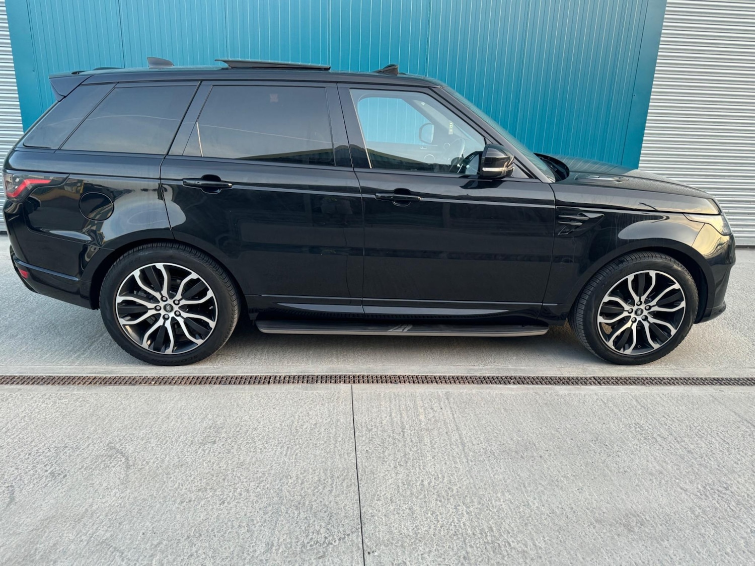 Used Land Rover Range Rover Sport 2018 for sale - 76408832: Photo 38