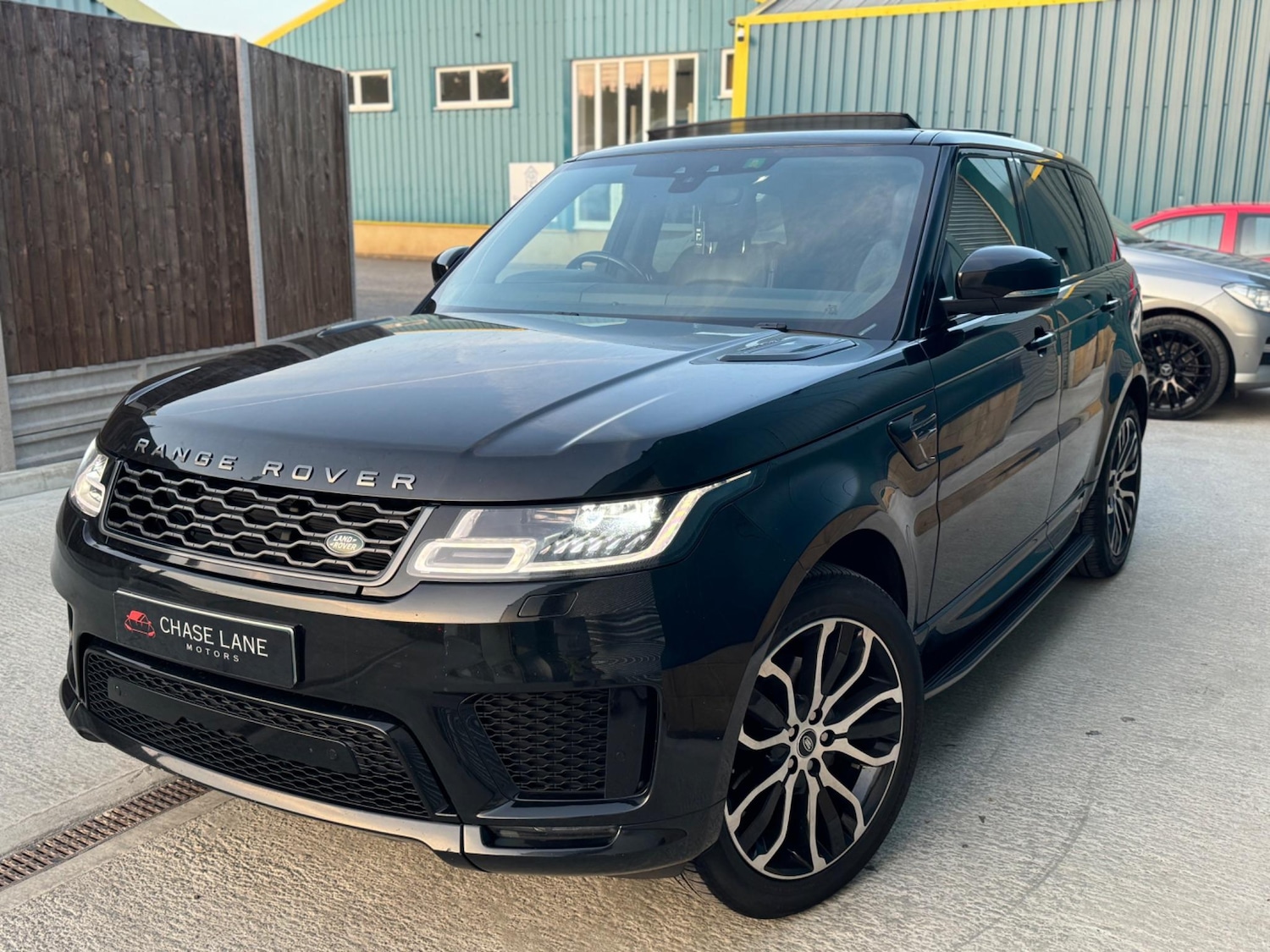 Used Land Rover Range Rover Sport 2018 for sale - 76408832: Photo 4