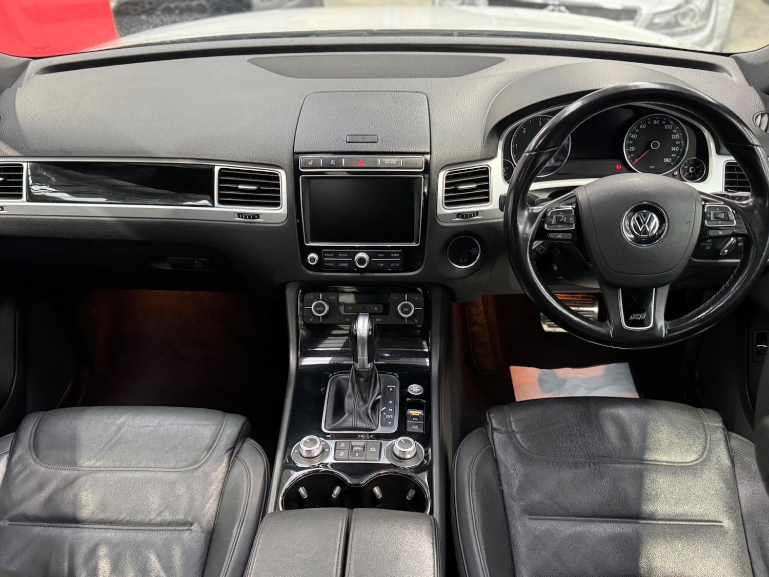 Used Volkswagen Touareg 2017 for sale - 77290954: Photo 30