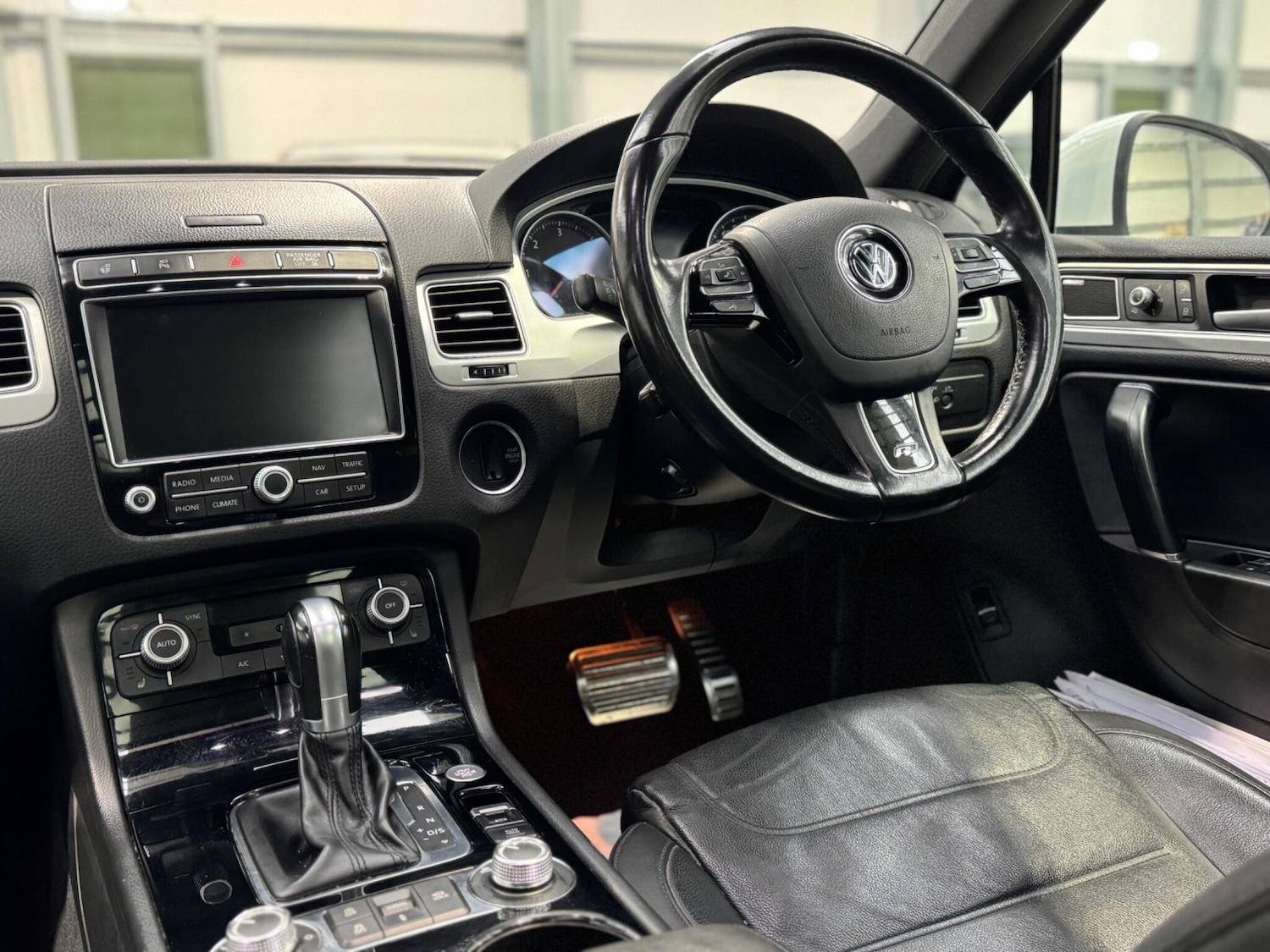 Used Volkswagen Touareg 2017 for sale - 77290954: Photo 31