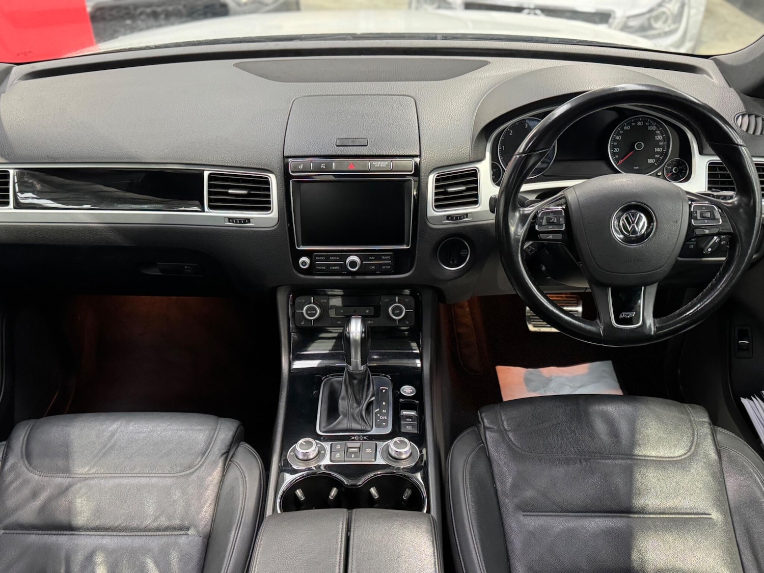 Used Volkswagen Touareg 2017 for sale - 77290954: Photo 32