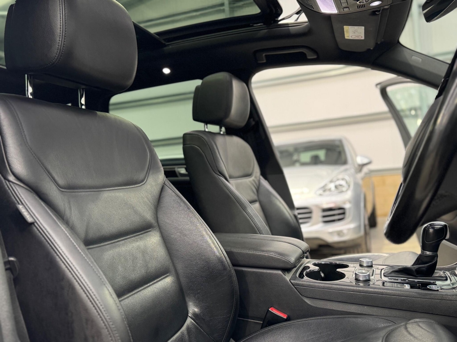 Used Volkswagen Touareg 2017 for sale - 77290954: Photo 35