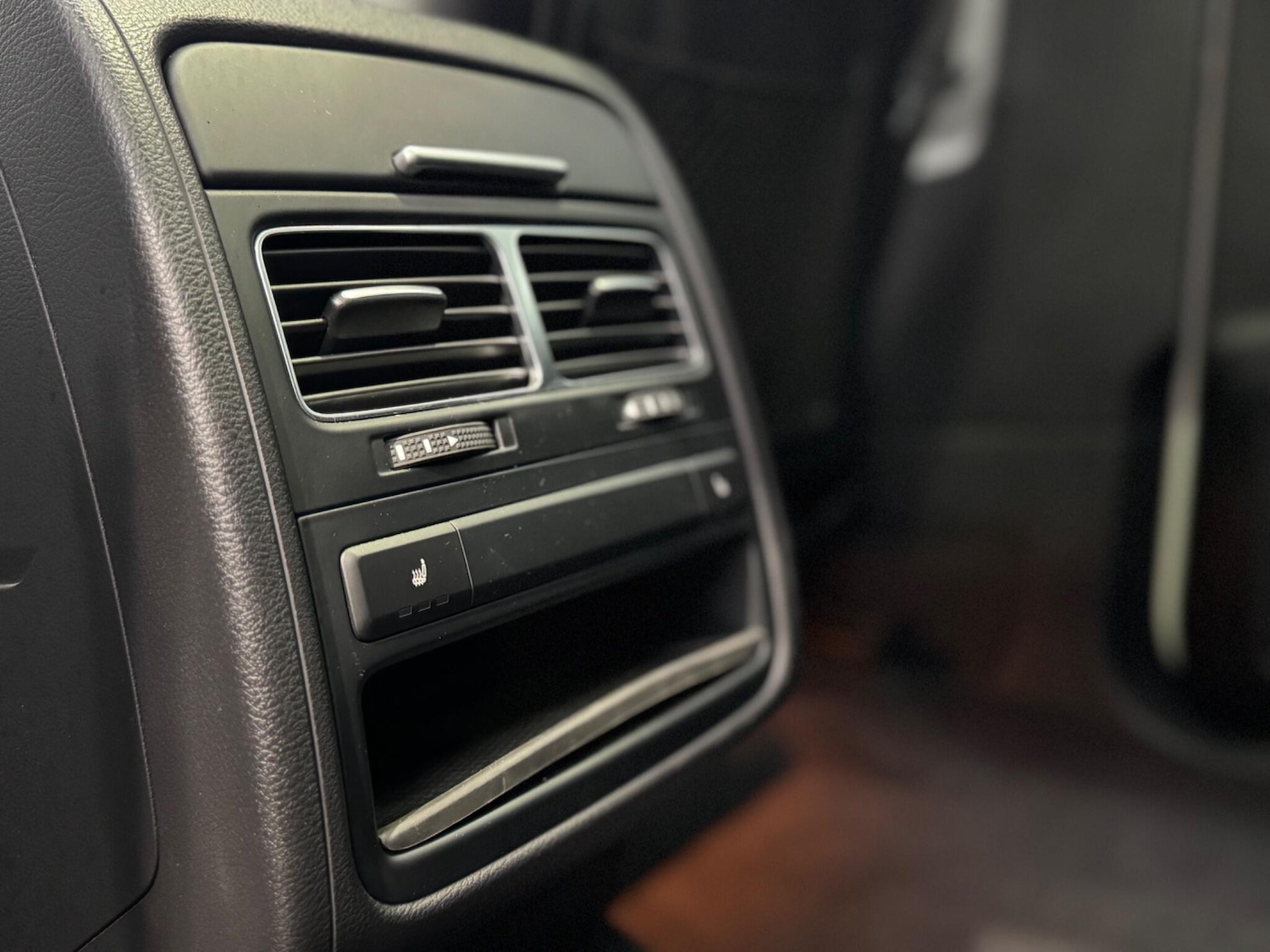 Used Volkswagen Touareg 2017 for sale - 77290954: Photo 39