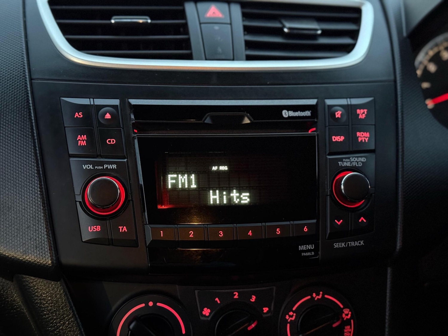 Used Suzuki Swift 2015 for sale - 77484019: Photo 21