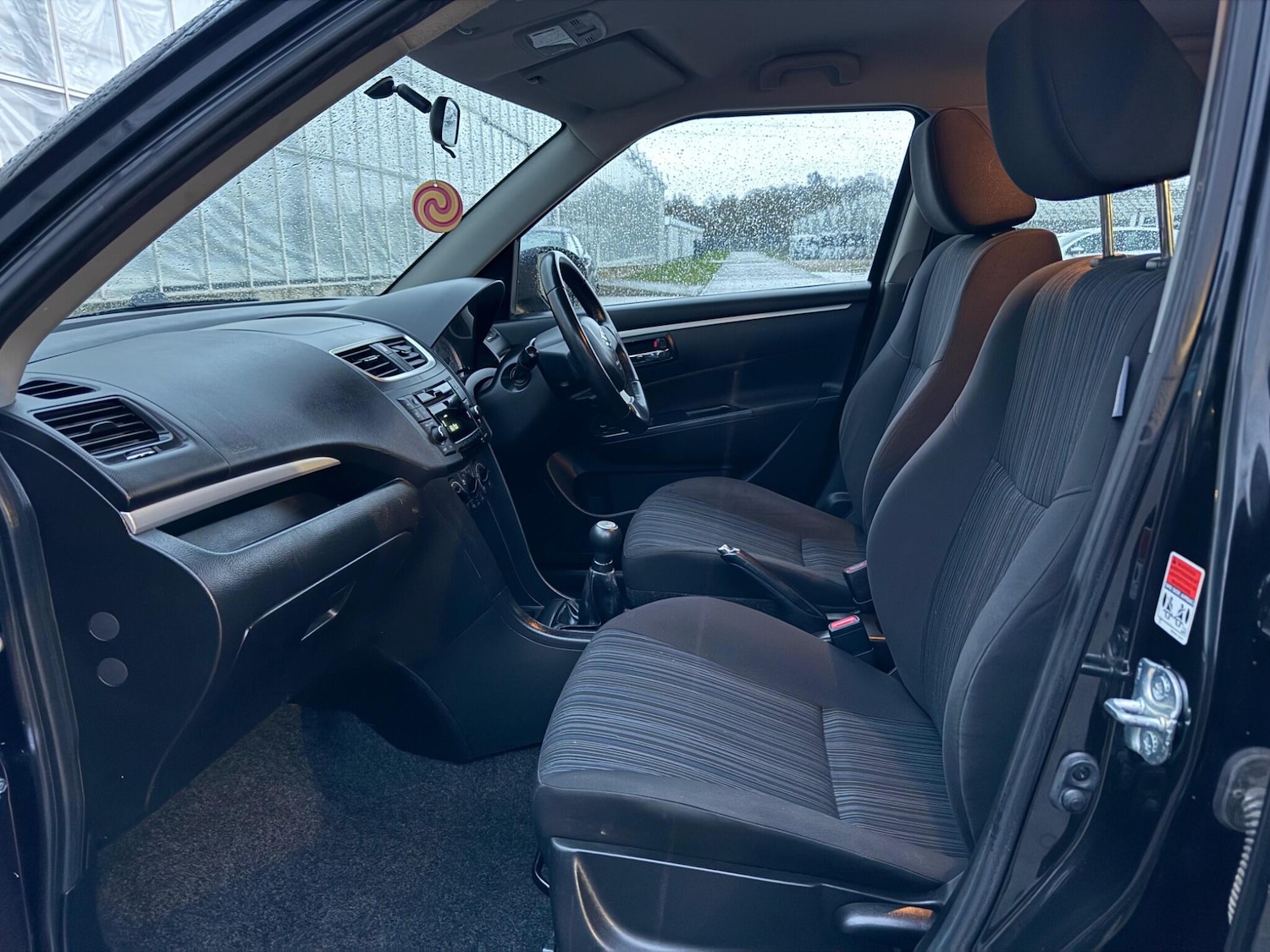 Used Suzuki Swift 2015 for sale - 77484019: Photo 25